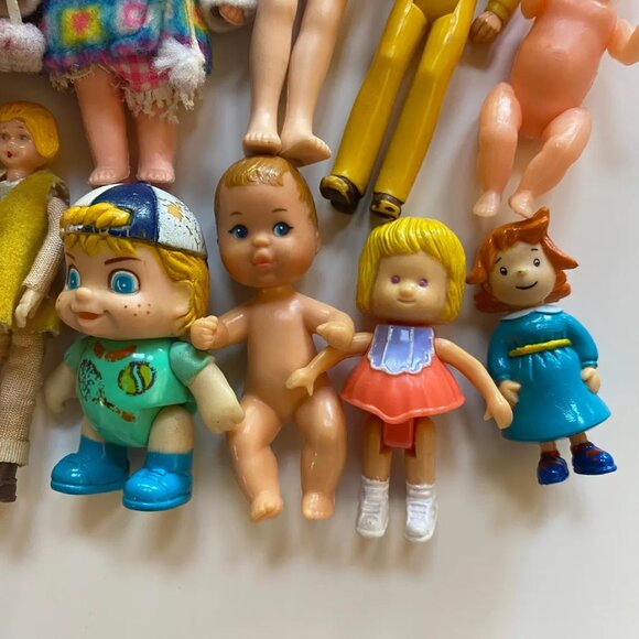 Vintage Small Dolls Lot Girls Kids Toys 1980s 1990s Barbie Quints Random - Picture 5 of 6